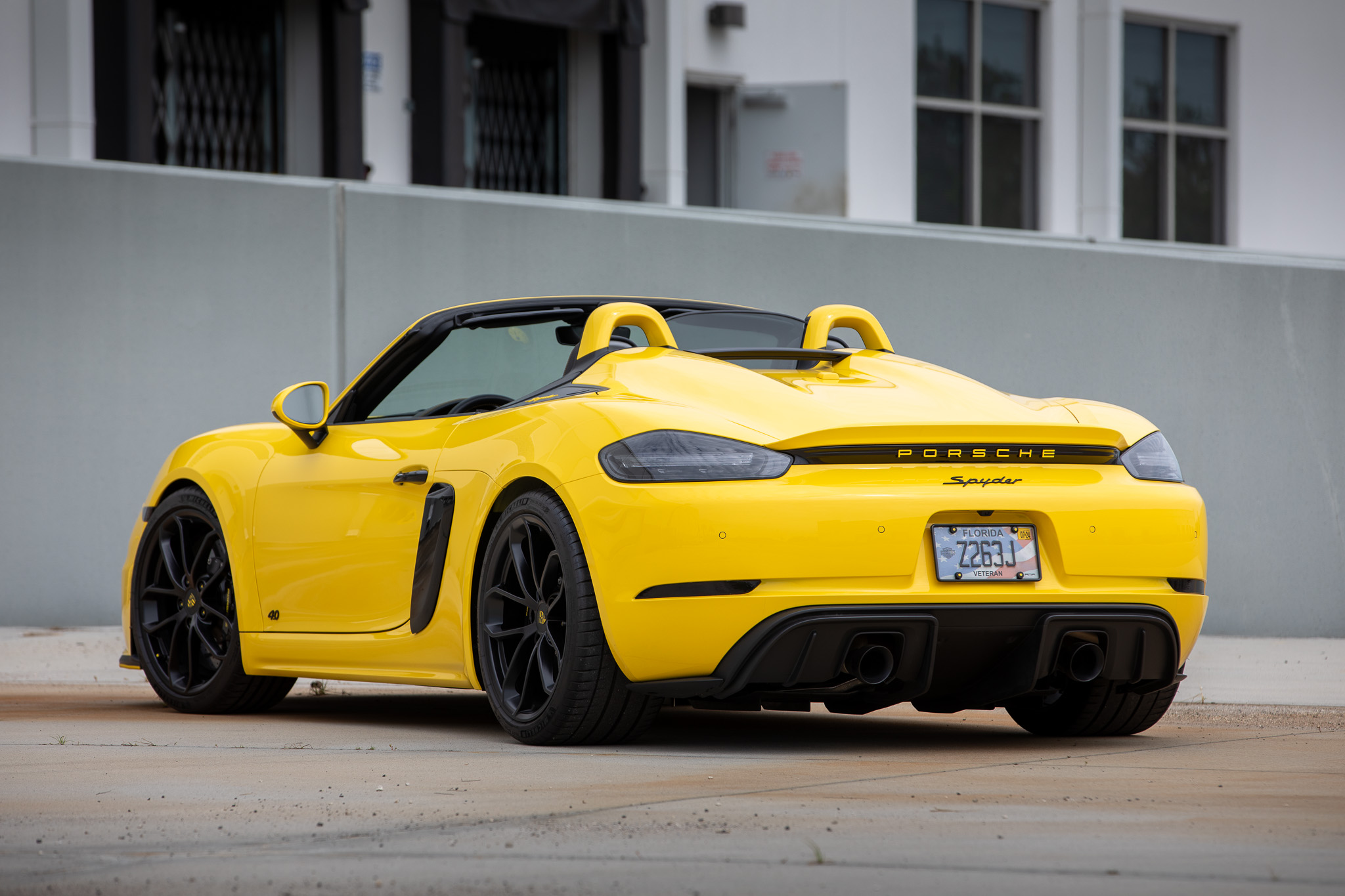 21 Spyder b.jpg