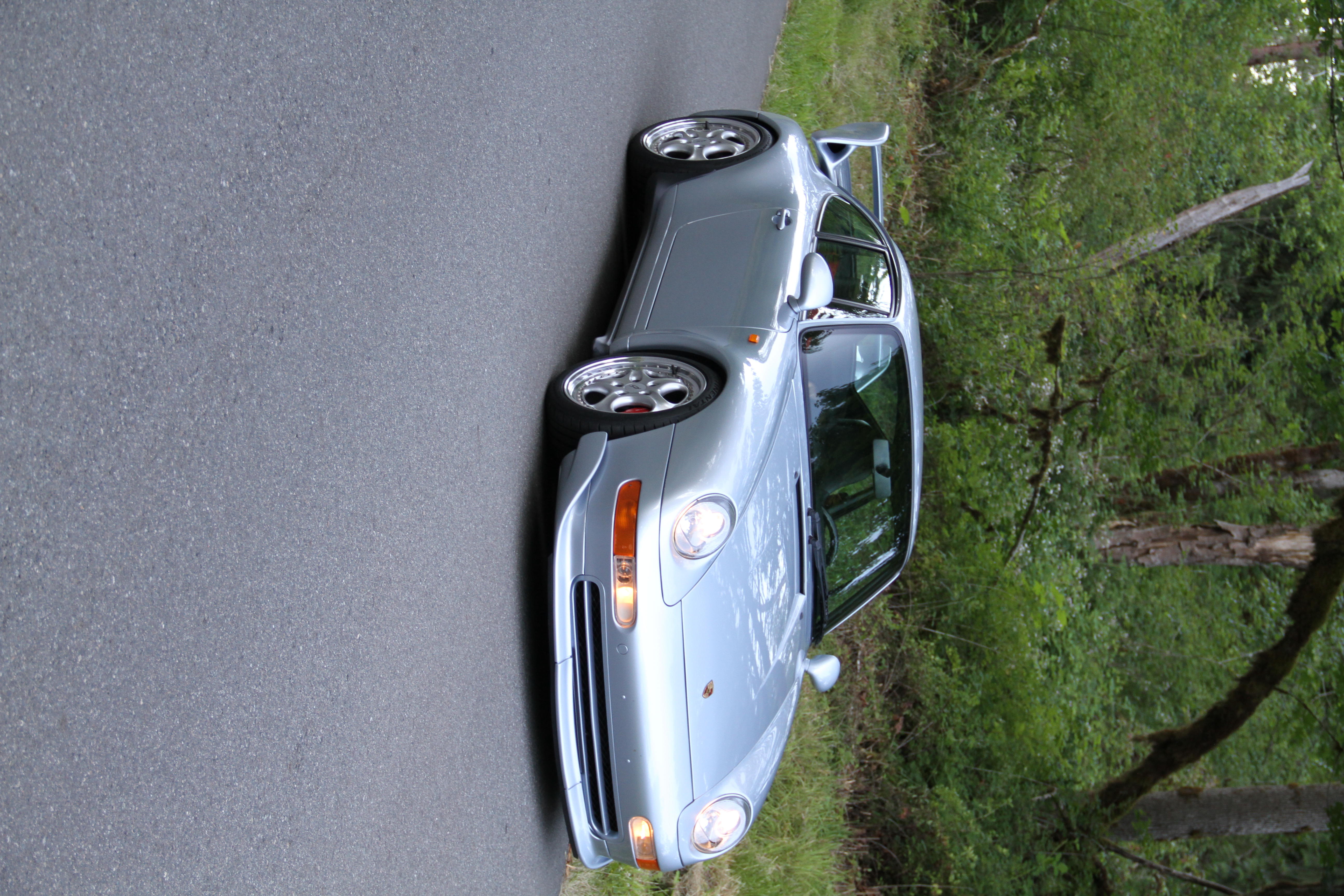 Porsche 993 RS Vertical.JPG
