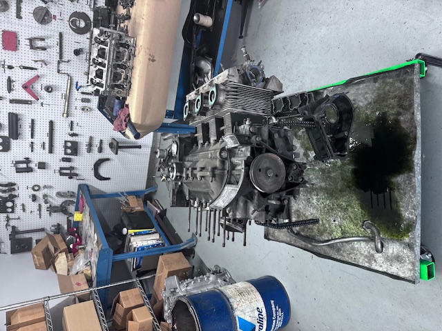 Engine half the heads off.jpg