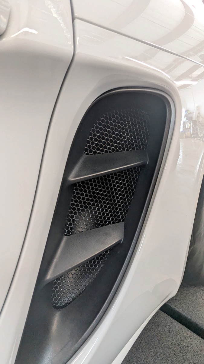 driversideintakegrill.jpg