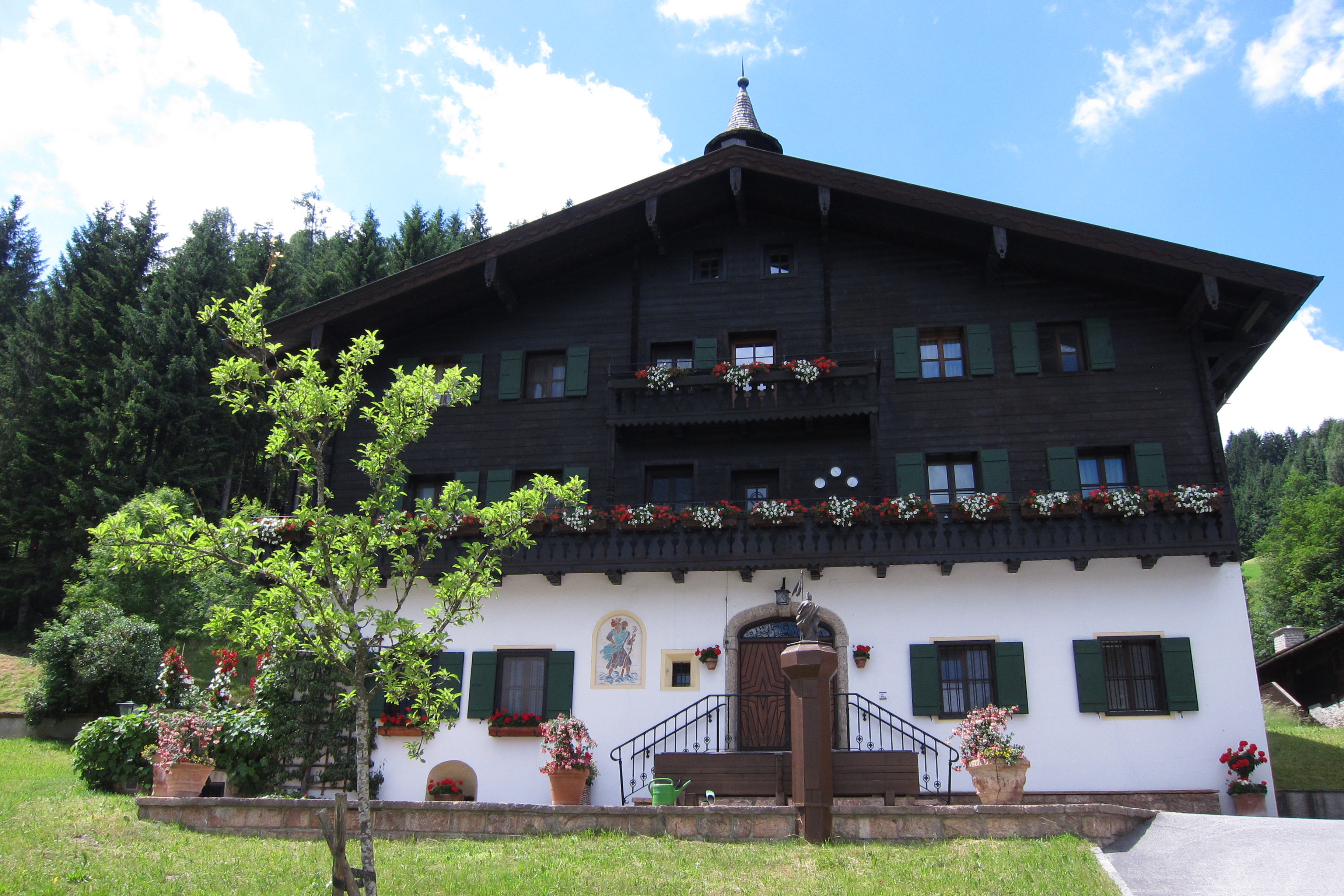 Porsche Summer Residence.JPG