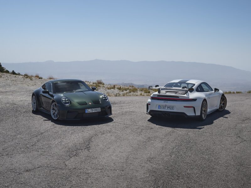 16_911_GT3_Group_shot__2_A3_RGB-800x600.jpg