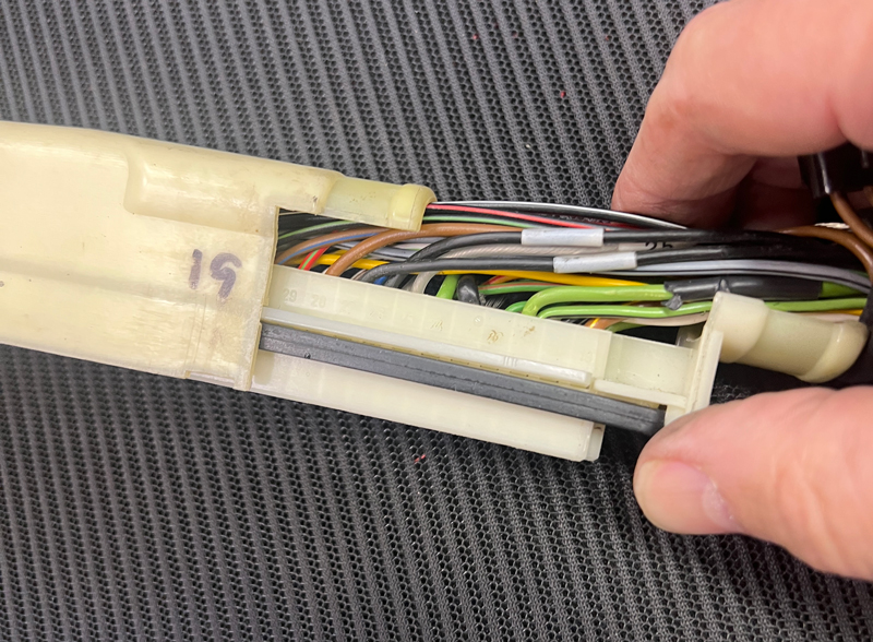 dme-connector.jpg