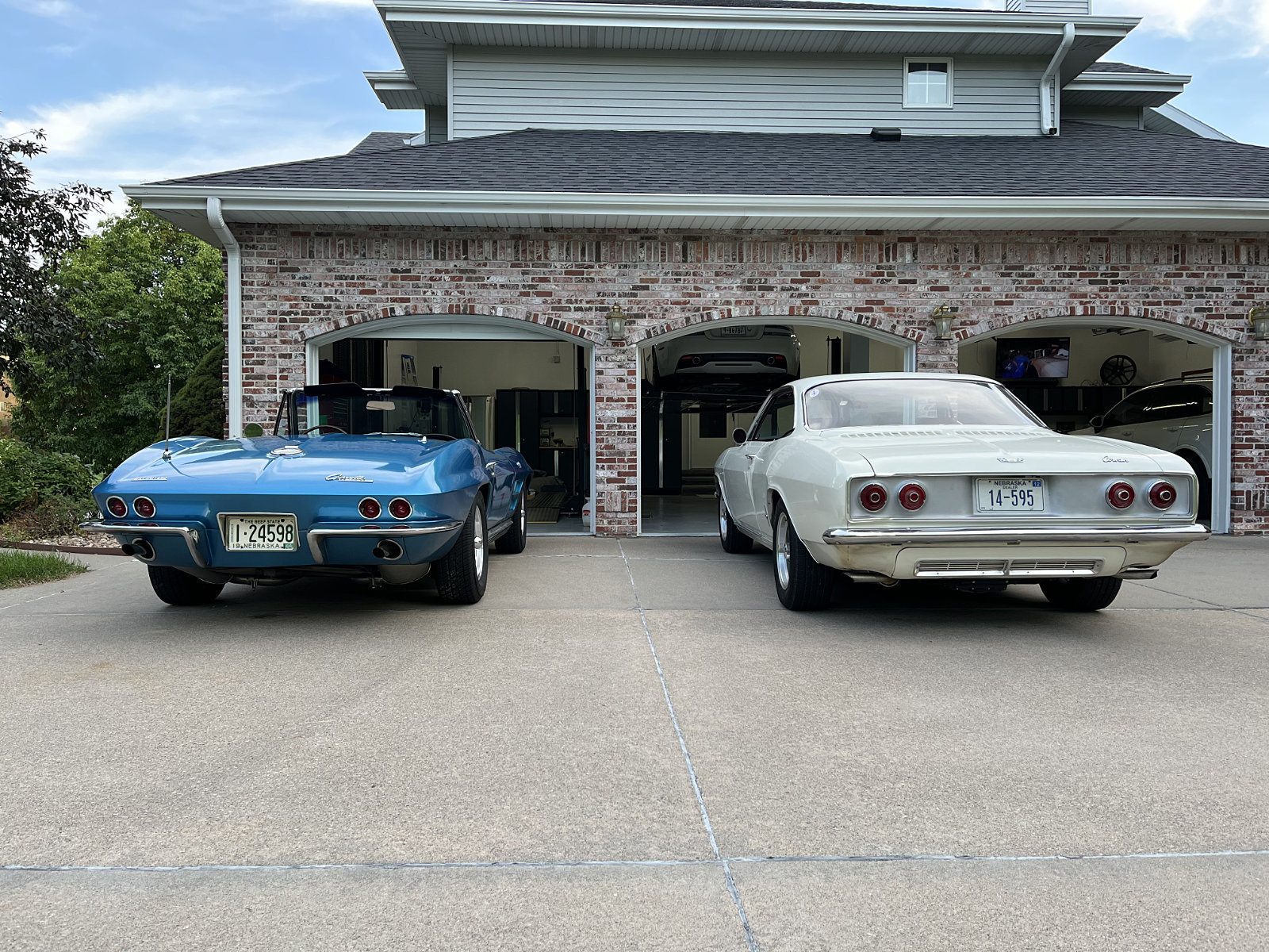 Vette_and_Vair.jpg