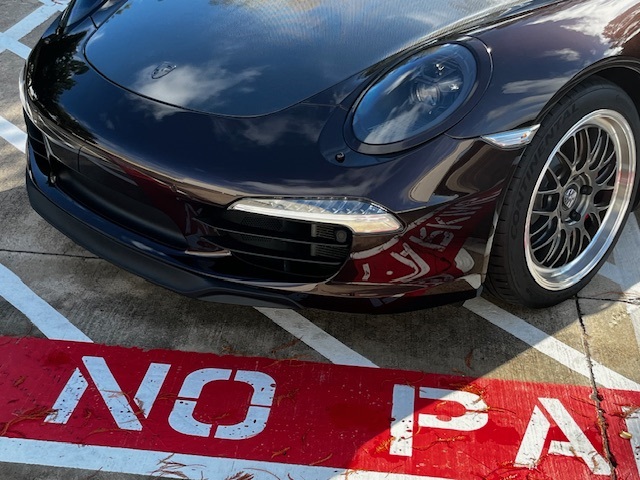 Up Close ICON.jpg