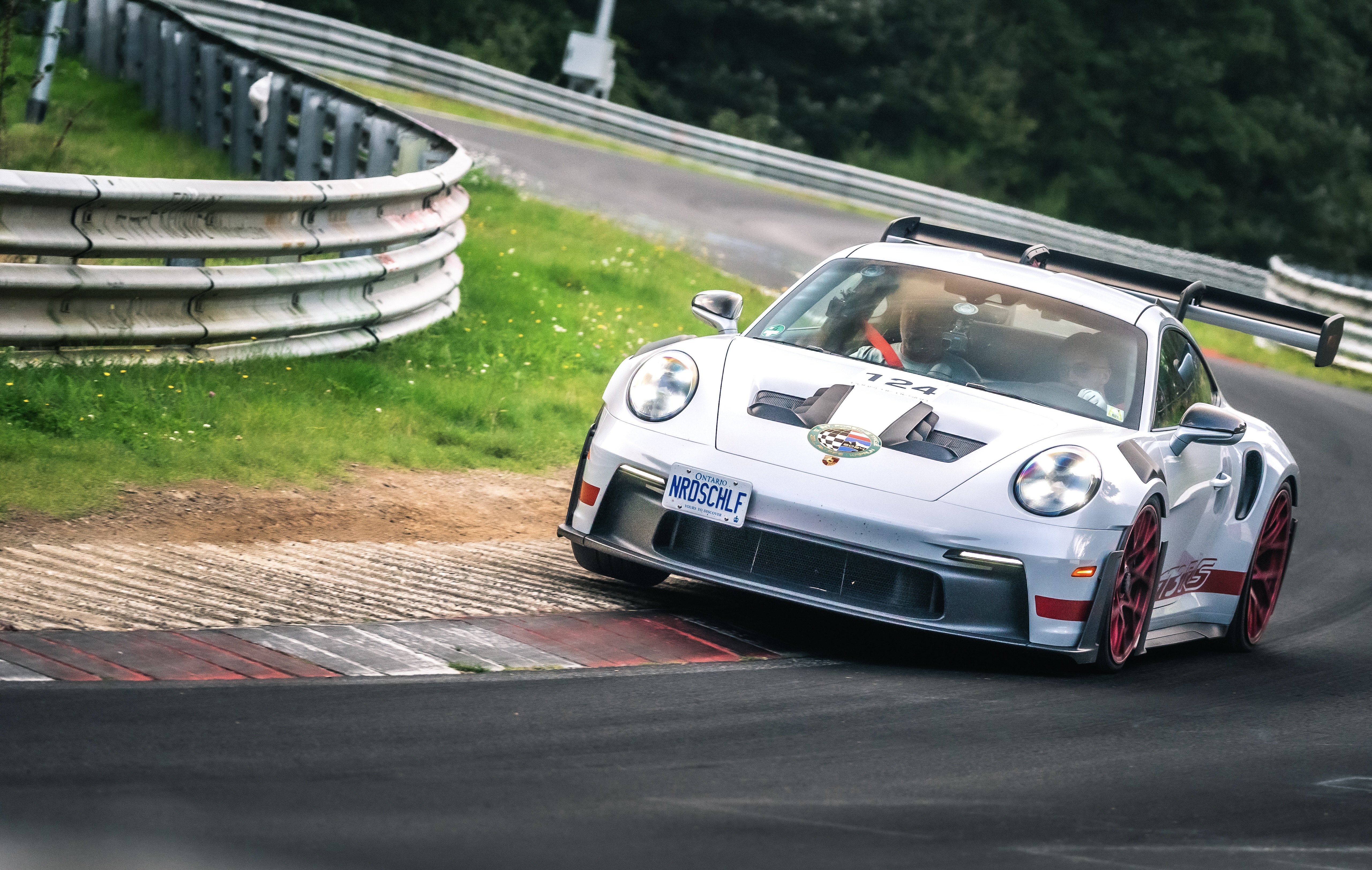 racetracker_31683483_502854 4.jpg