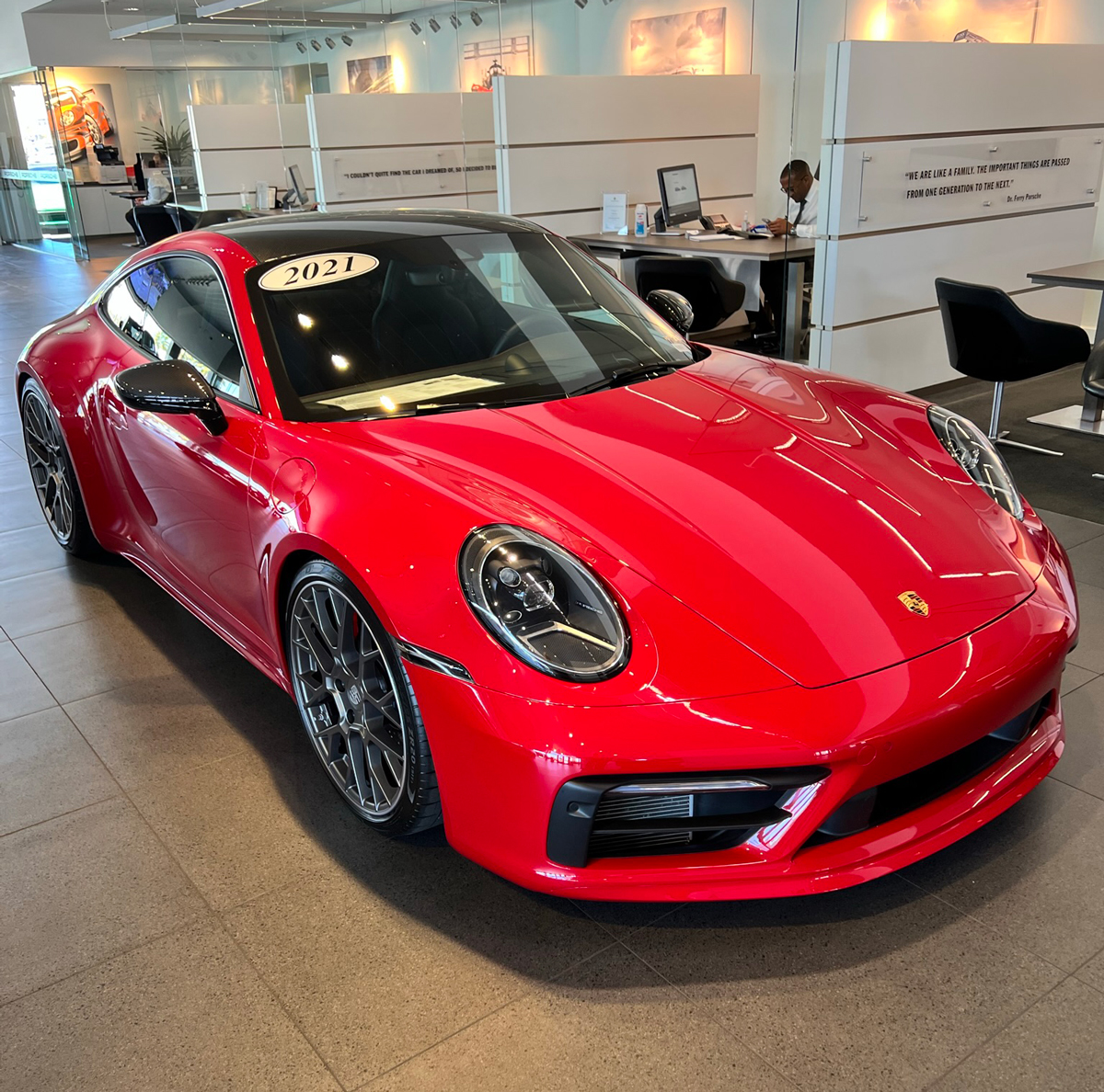 carmine-992s.jpg