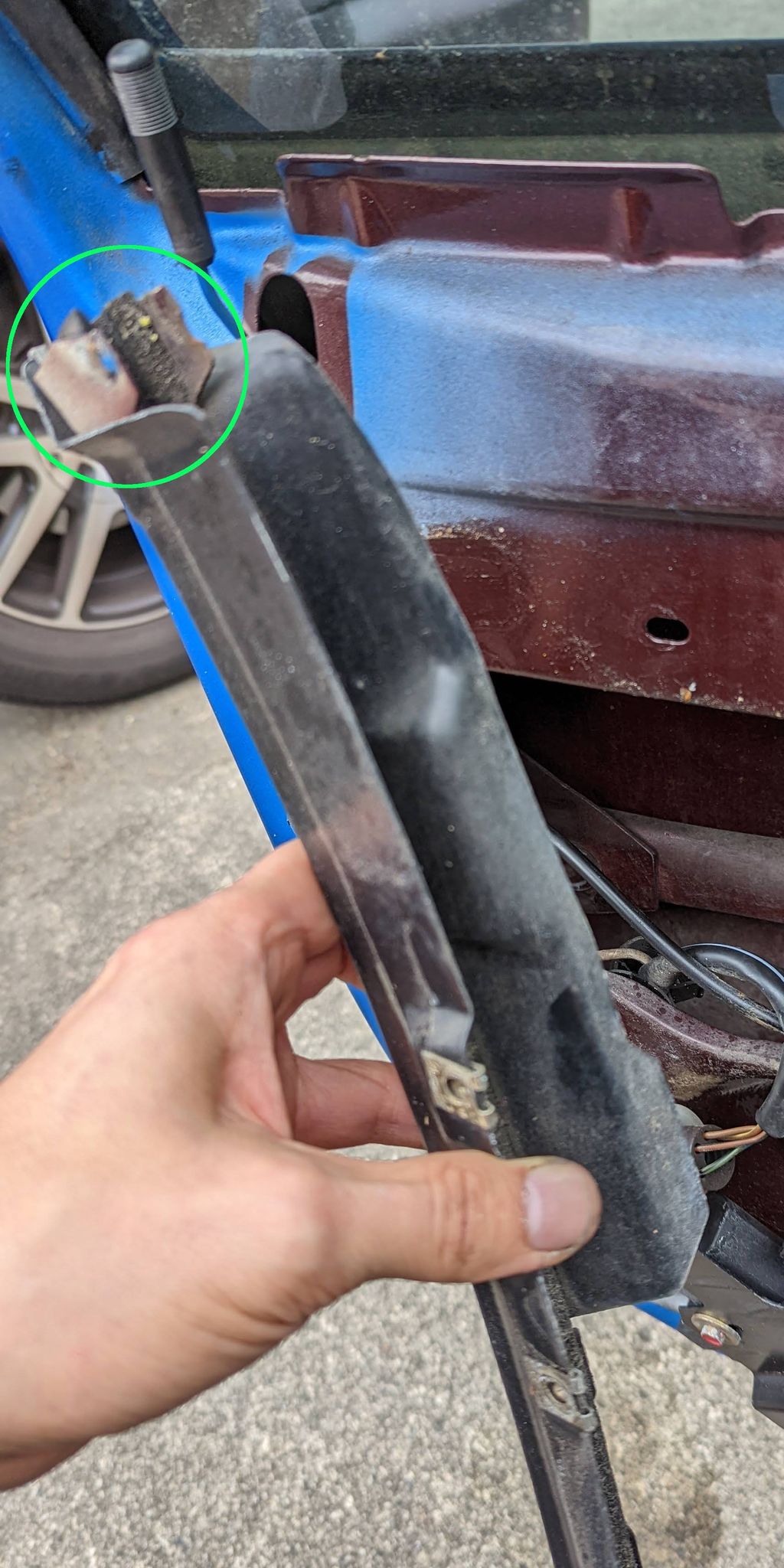 Aft Window Channel