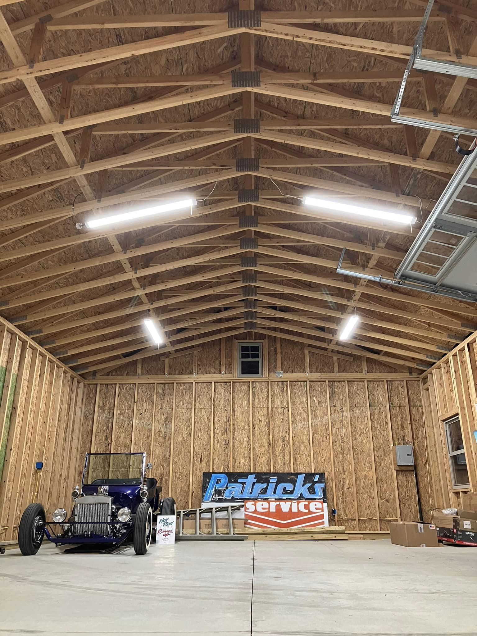 garage2.jpg