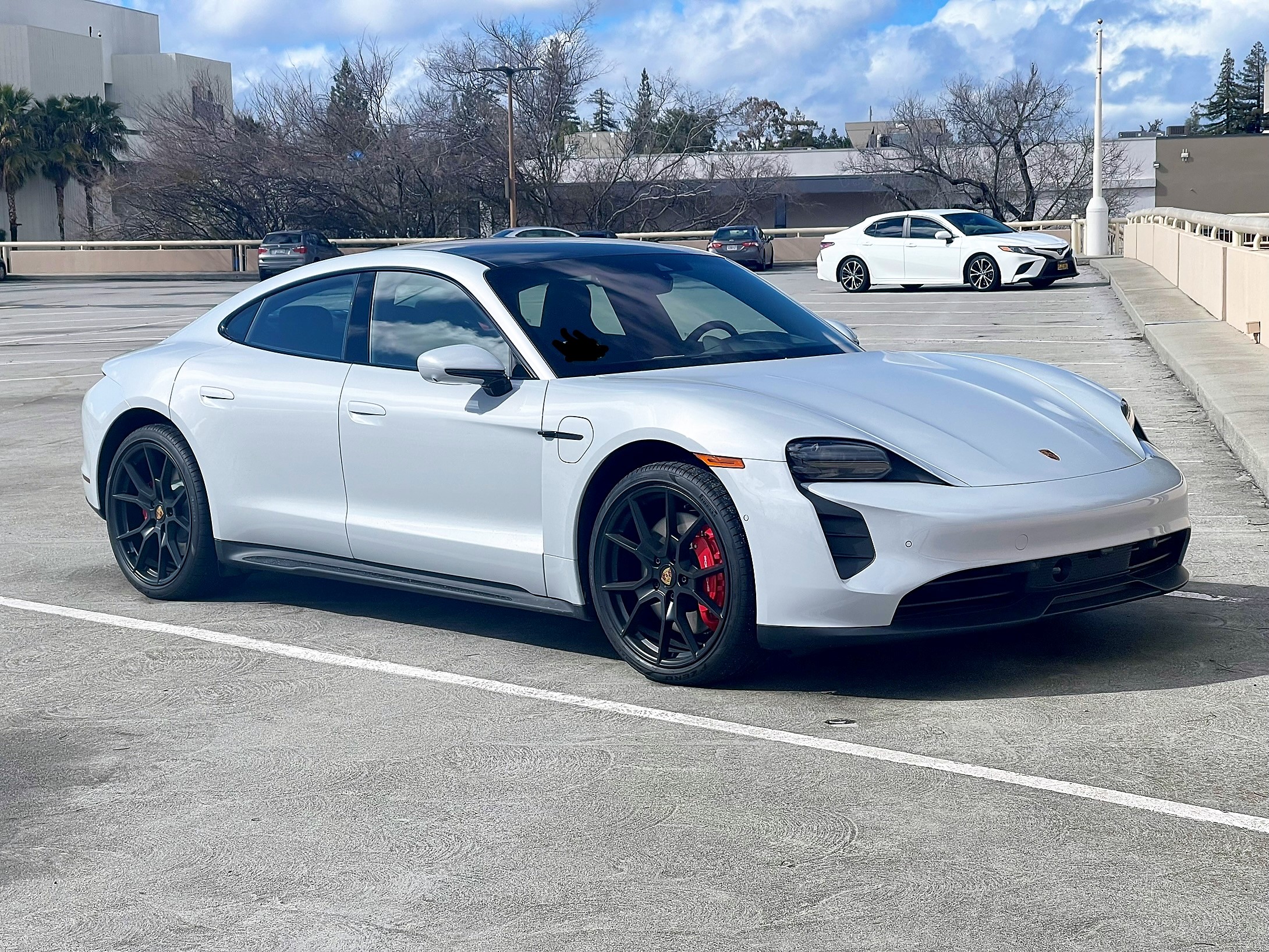 Taycan GTS - Ice Grey - side.jpg